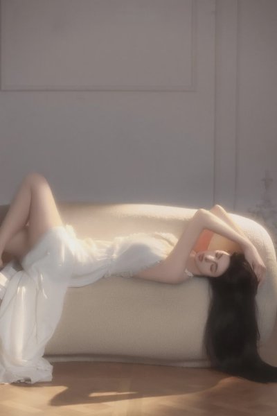 光影纯欲玉背美腿玉足写真 - 图片 4