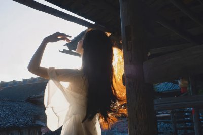 绝了！当模特闯入瓷坊的光影，摄影师拍出绝画面！ - 图片 3