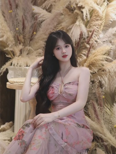 花墙秋千拍照姿势！9 招拿捏氛围感，秒变温柔仙女 - 图片 2
