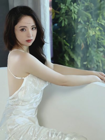 🦋45 岁的董璇哪都好，颜值好身材好性格好，就是挑男人的眼光不太好～ - 图片 5