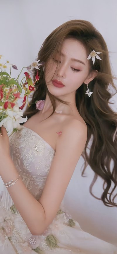 🦋张天爱｜穿婚纱的爱姐美绝了！ - 图片 4