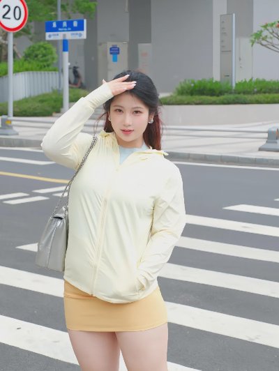 肉肉女生拍照，9个小动作，自然松弛又出片，大方漂亮显身材 - 图片 5