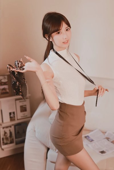 办公室职场风拍照，女秘书写真姿势，气质漂亮又温柔，自然好看显身材！ - 图片 4
