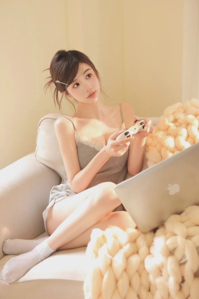 居家写真拍照，8个动作姿势，漂亮气质又甜美，俏皮纯欲又慵懒治愈 好看 - 图片 1