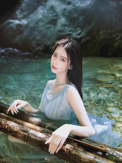 溪涧少女与光的共舞，8 张水人像的摄影技巧 - 图片 2
