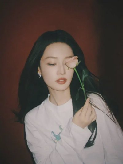 𝗦𝗵𝗮𝗿𝗲壁纸 | 李沁 | 泰裤辣 - 图片 1