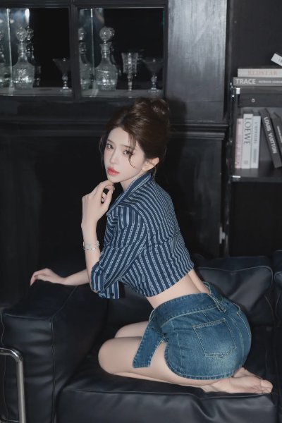 绝美千金纤腰美腿玉足写真 - 图片 2