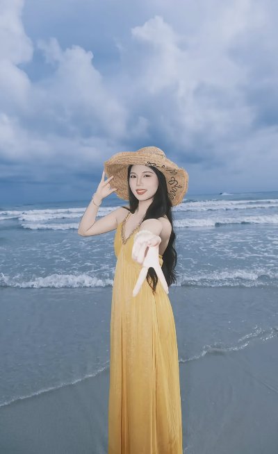 海边怎么拍出高级感？6个超出片的海边拍照姿势，简单易学还出片！ - 图片 1