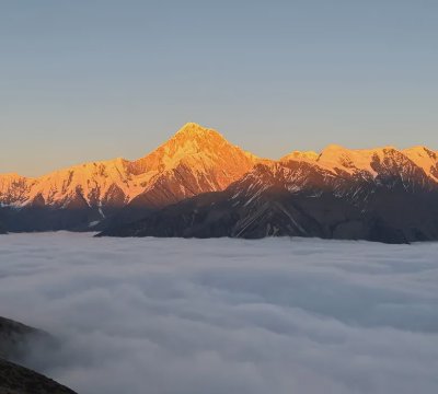 冷嘎措：贡嘎藏了面「天空之镜」，每年只露几个月，9月去正合适！ - 图片 3