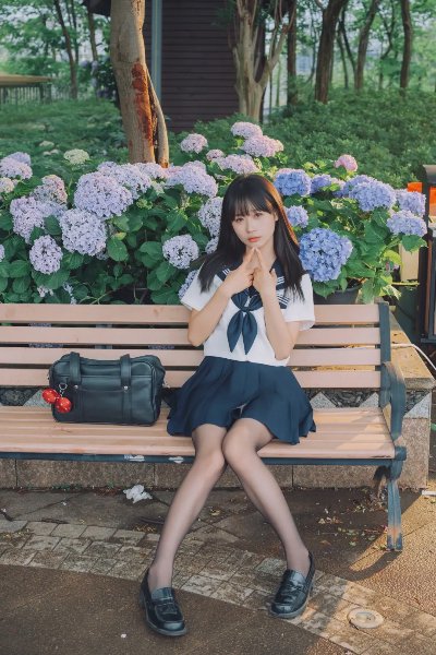 氛围感JK制服少女黑丝写真 - 图片 2