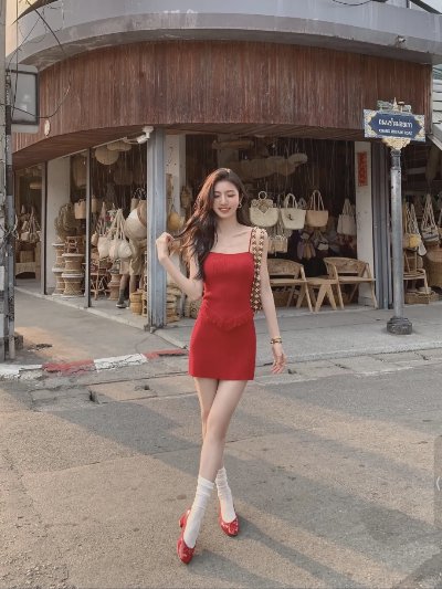 旅游万能拍照姿势，红色真的泰出片啦！ - 图片 2