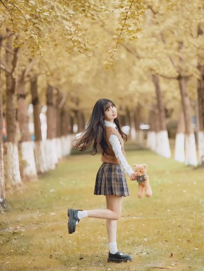 银杏人像的浪漫谁懂啊！这样拍满是秋天的故事感 - 图片 2