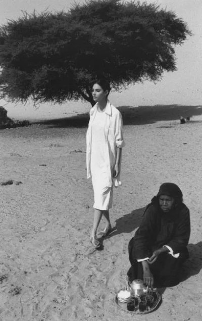 他将时尚带回自然场景，创造了与众不同的时尚摄影方式，摄影师Ferdinando Scianna - 图片 5