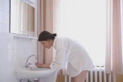 她的镜头对准那些被遗忘的日常，让平凡在光影中苏醒：Aino Kannisto - 图片 2