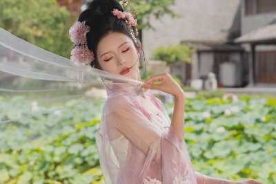 无忌评图284期｜yaohua：谈女人 - 图片 2