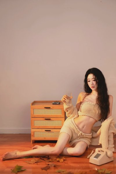XY ｜靠自己掌握人生话语权，只想永远可爱，无需永远被爱，场合与心情给了单品新可能 - 图片 1