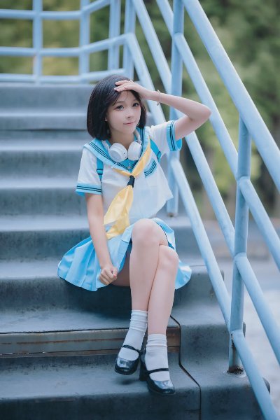 短发软萌甜妹JK制服写真 - 图片 2