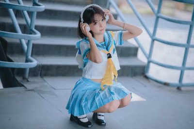 短发软萌甜妹JK制服写真 - 图片 5