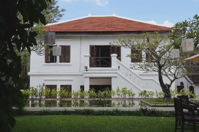 琅勃拉邦的时光殿堂 - 图片 1